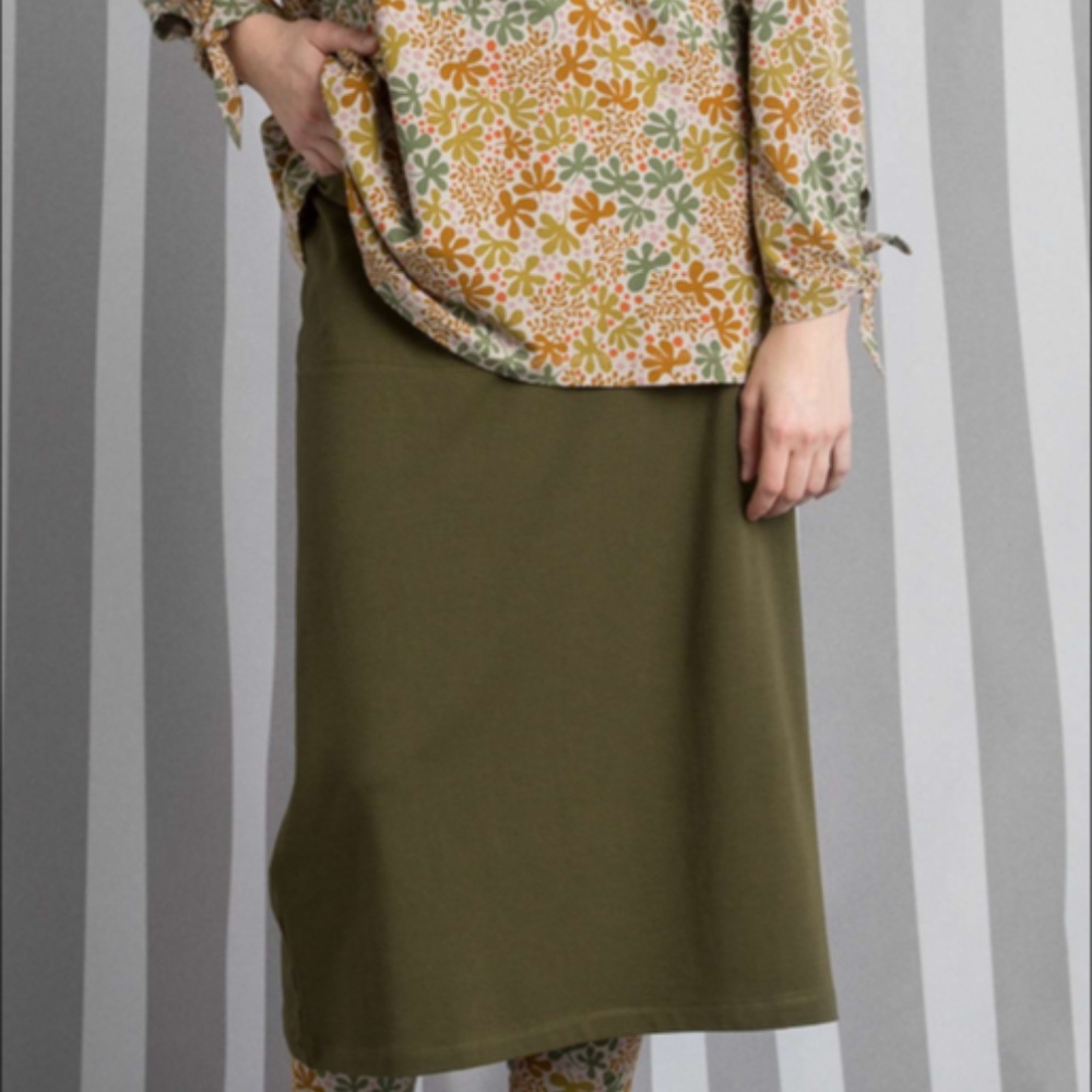 Moss green Gudrun Sjödén skirt